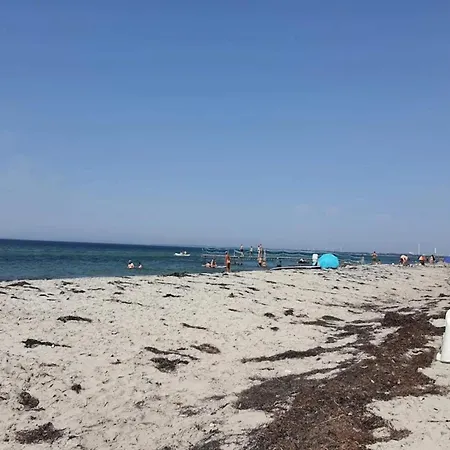 4 Person In Store Fuglede-by Traum * Store Fuglede