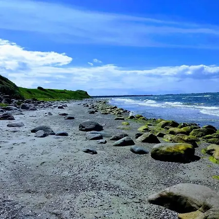 4 Person In Store Fuglede-by Traum * Store Fuglede